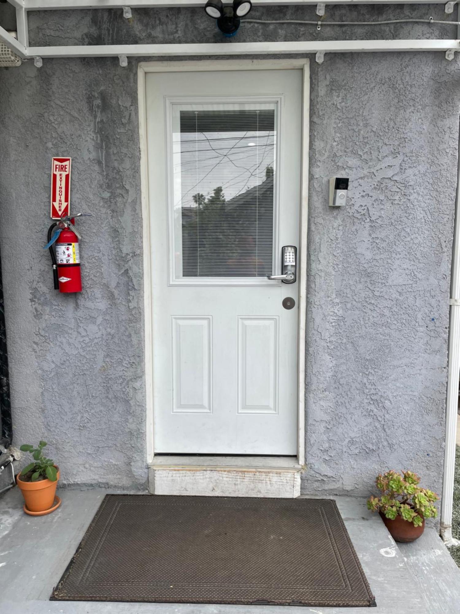 Private Room In Los Angeles With Wifi, Tv, And View Of Hollywood Sign & Shared Kitchen Exterior photo